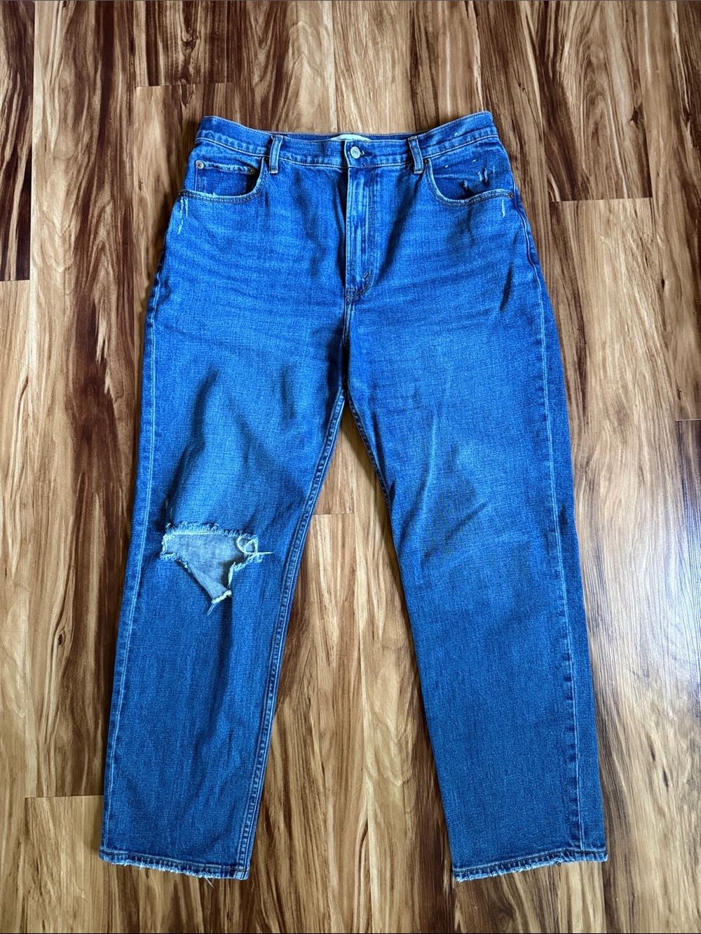 Abercrombie & Fitch Ultra High Rise Ankle Straight Jeans